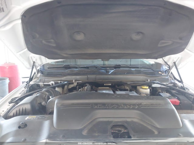 3C6UR5GL7NG252942 RAM 2500 Limited Longhorn 4x4 6&#039;4 Box