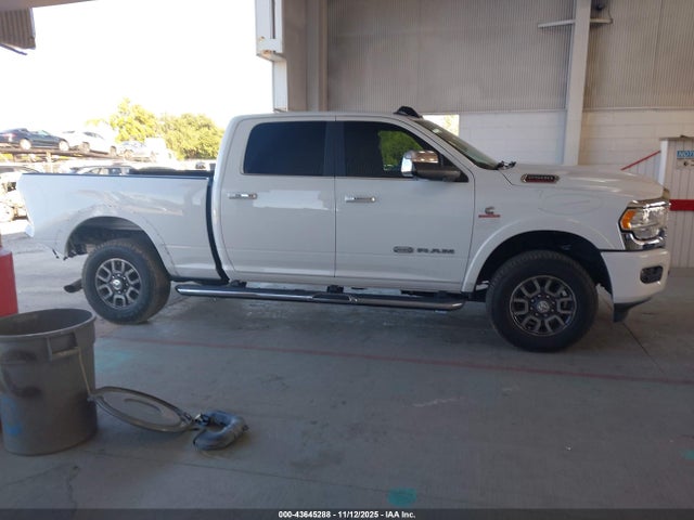 3C6UR5GL7NG252942 RAM 2500 Limited Longhorn 4x4 6&#039;4 Box
