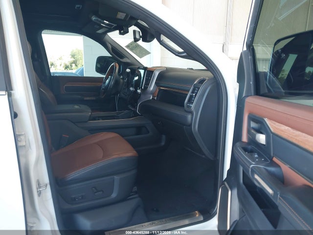 3C6UR5GL7NG252942 RAM 2500 Limited Longhorn 4x4 6&#039;4 Box