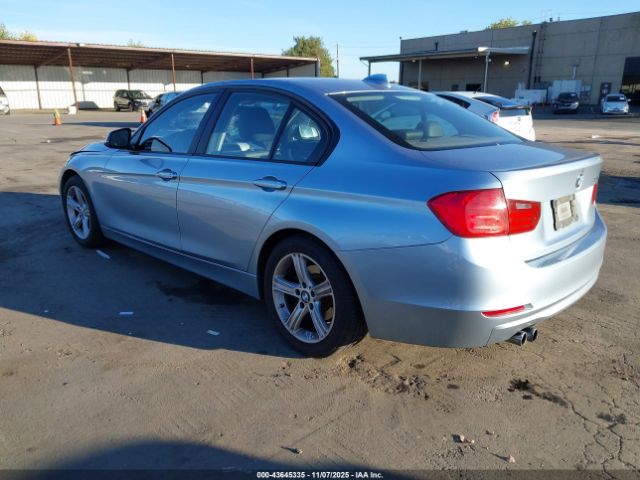 2013 BMW 328I WBA3A5G51DNP27095 Photo 2