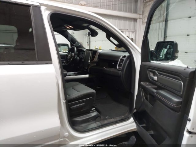 2024 RAM 1500 1C6SRFMT8RN127091 Photo 4