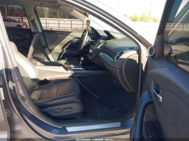 2018 ACURA RDX 5J8TB4H50JL002895 Photo 4