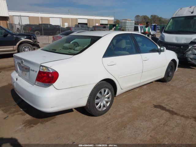 2005 TOYOTA CAMRY 4T1BE32K25U585122 Photo 3