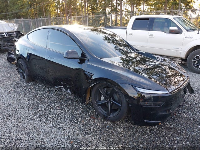 2026 TESLA MODEL Y 7SAYGDED2TF389590 Photo 0