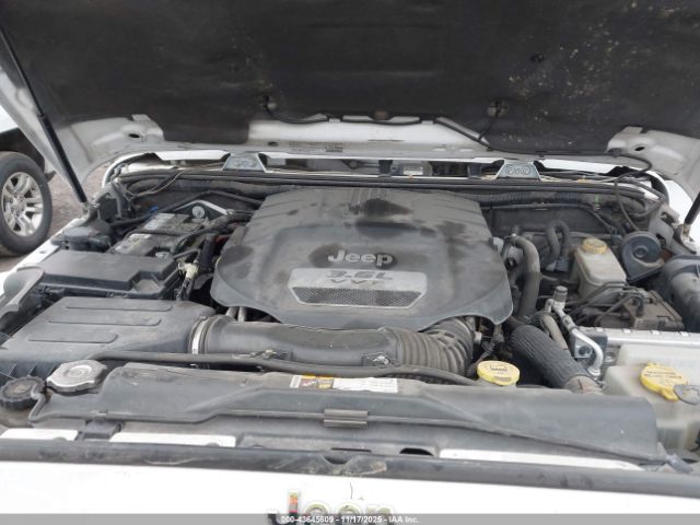 2013 JEEP WRANGLER UNLIMITED 1C4HJWEG6DL693380 Photo 9