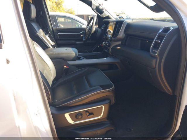 2024 RAM 1500 1C6RREJT4RN220090 Photo 4