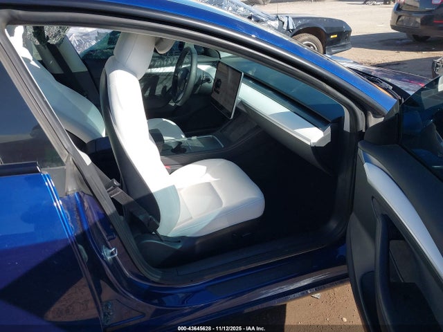 2022 TESLA MODEL 3 5YJ3E1EB1NF328082 Photo 4