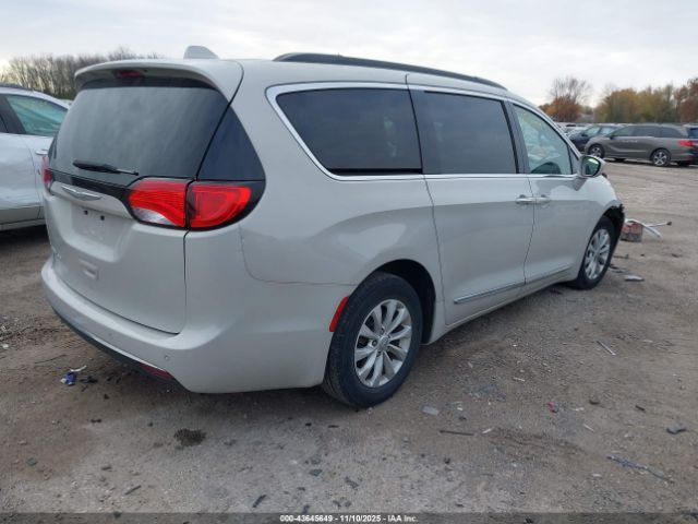 2017 CHRYSLER PACIFICA 2C4RC1BG5HR621802 Photo 3