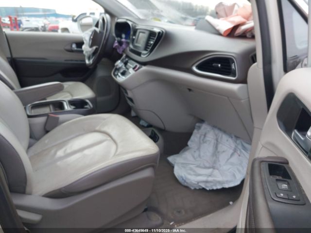 2017 CHRYSLER PACIFICA 2C4RC1BG5HR621802 Photo 4