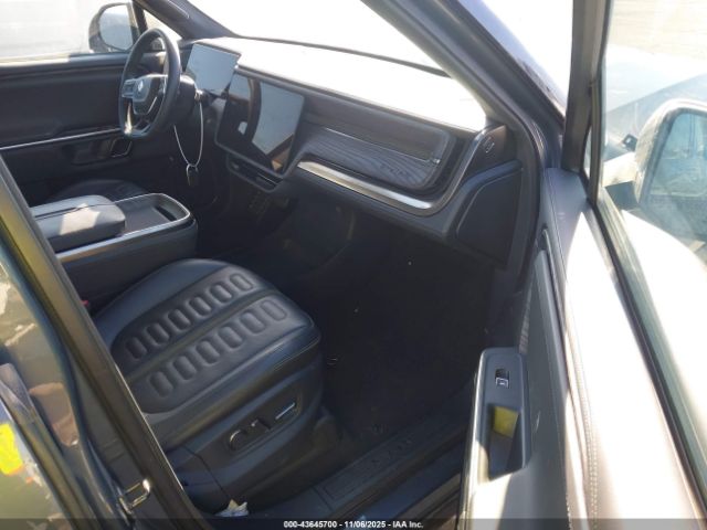 2022 RIVIAN R1S 7PDSGABL3NN002278 Photo 4