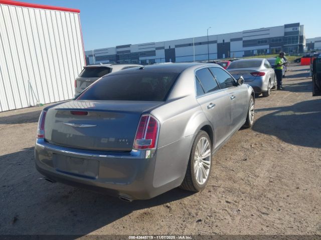 2011 CHRYSLER 300C 2C3CA6CT0BH585409 Photo 3
