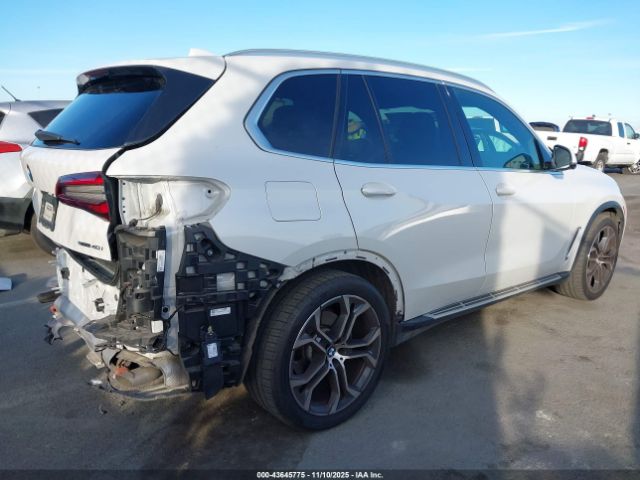 2022 BMW X5 5UXCR4C02N9M22228 Photo 3