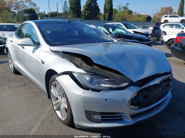 Aukcja sprzedaży 2014 Tesla Model S P85, vin: 5YJSA1H11EFP61461, numer aukcji: 43645819