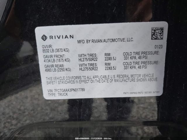 2023 RIVIAN R1T 7FCTGAAA3PN017789 Photo 8