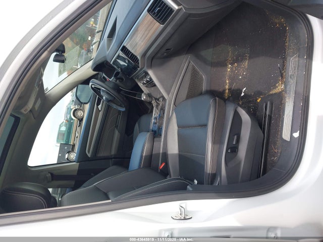 2023 VOLKSWAGEN ATLAS 1V2BR2CAXPC515223 Photo 4