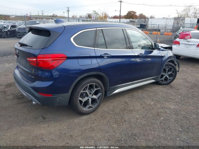 2018 BMW X1 WBXHT3C34J5L32631 Photo 3