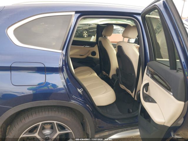 2018 BMW X1 WBXHT3C34J5L32631 Photo 7