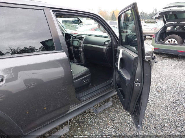 JTEBU5JR8J5538971 Toyota 4runner Sr5 Premium