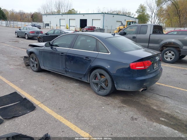 2011 AUDI A4 WAUMFBFL2BN002297 Photo 2