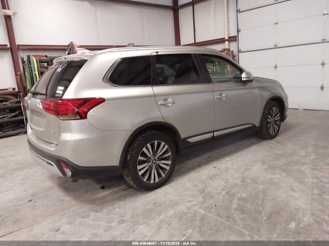 2020 MITSUBISHI OUTLANDER JA4AZ3A37LZ038131 Photo 3