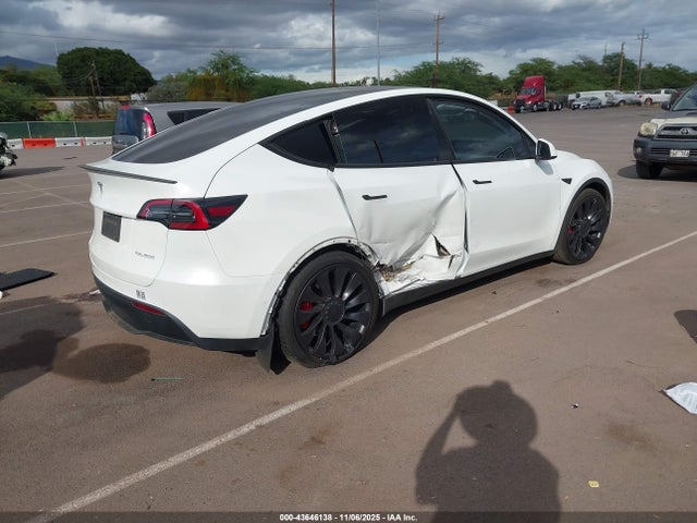 2022 TESLA MODEL Y 7SAYGDEF9NF462295 Photo 3