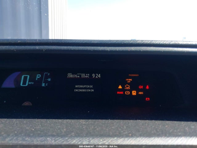 JTDKDTB33E1560120 Toyota Prius C Three