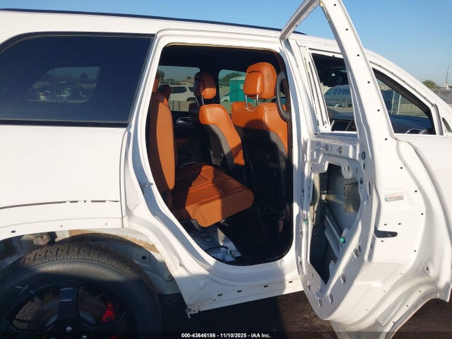 Jeep Grand Cherokee Srt 2016 1C4RJFDJ3GC365064 Image 8