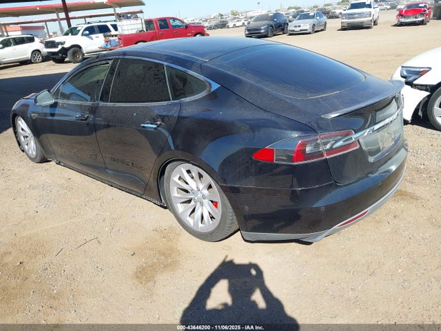 2015 TESLA MODEL S 5YJSA1H43FF082531 Photo 2