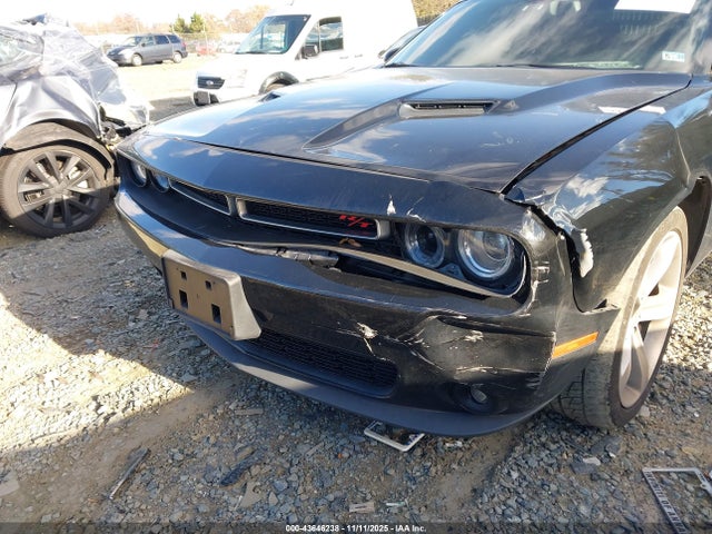 43646238 :رقم المزاد ، 2C3CDZBT1GH193637 vin ، 2016 Dodge Challenger R/t مزاد بيع