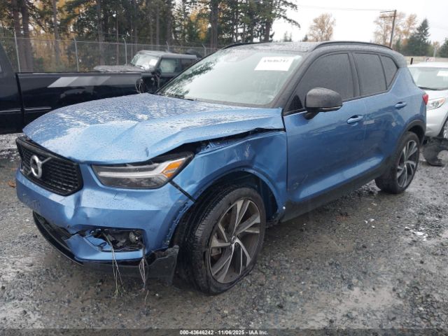2021 VOLVO XC40 YV4162UMXM2492877 Photo 1