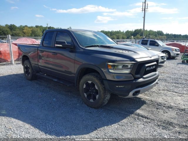 2019 RAM 1500 1C6SRFET0KN831726