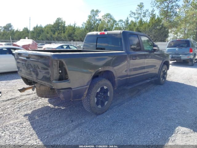 2019 RAM 1500 1C6SRFET0KN831726 Photo 3