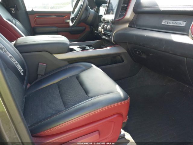 2019 RAM 1500 1C6SRFET0KN831726 Photo 4