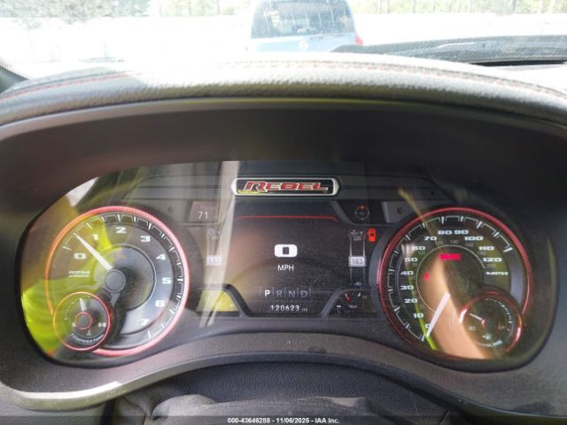 2019 RAM 1500 1C6SRFET0KN831726 Photo 6