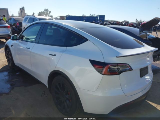 2022 TESLA MODEL Y 7SAYGDEF4NF391443 Photo 2