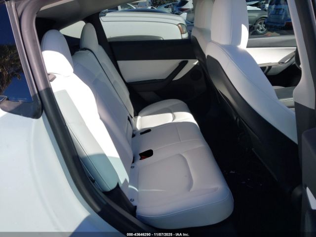 2022 TESLA MODEL Y 7SAYGDEF4NF391443 Photo 7