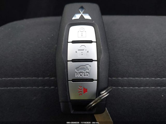 2023 MITSUBISHI OUTLANDER JA4J4UA89PZ048584 Photo 10