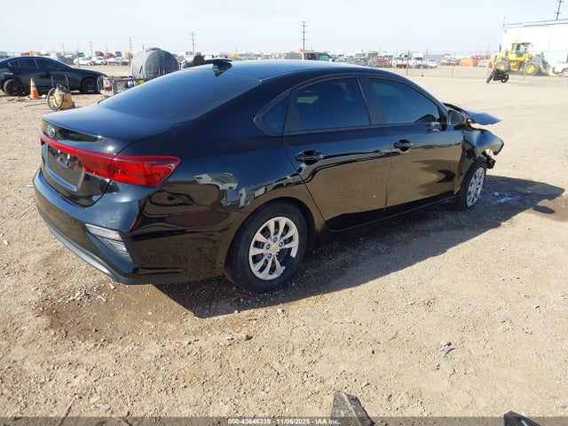3KPF24AD1ME375664 KIA FORTE FE