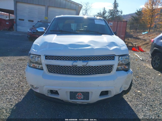 Продажа на аукционе авто 2013 Chevrolet Tahoe Lt, vin: 1GNSKBE00DR172903, номер лота: 43646356