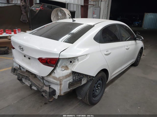 Hyundai ACCENT SE 2019 3KPC24A36KE069471 Image 4