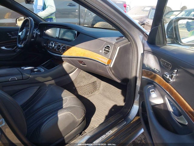 WDDUG7JB5HA304068 Mercedes-Benz Amg S 63 4matic