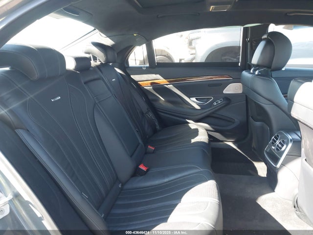 WDDUG7JB5HA304068 Mercedes-Benz Amg S 63 4matic