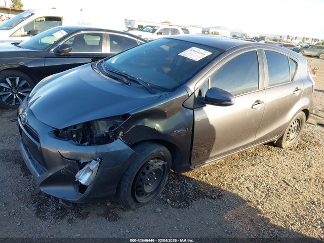 JTDKDTB32F1099851 Toyota Prius C Two