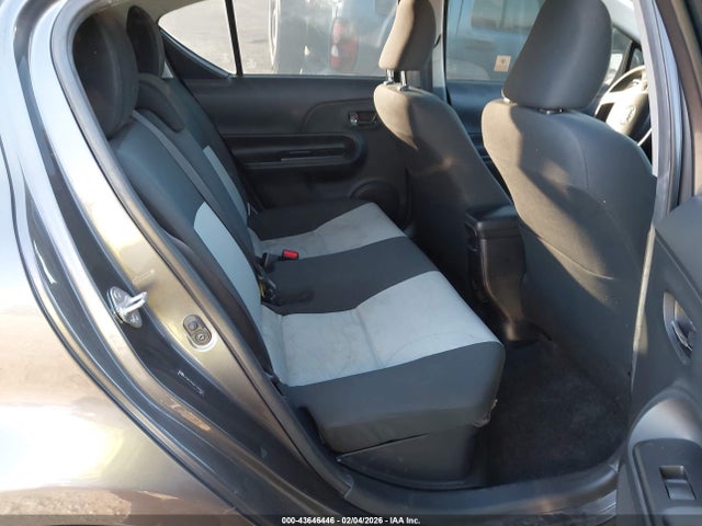 JTDKDTB32F1099851 Toyota Prius C Two