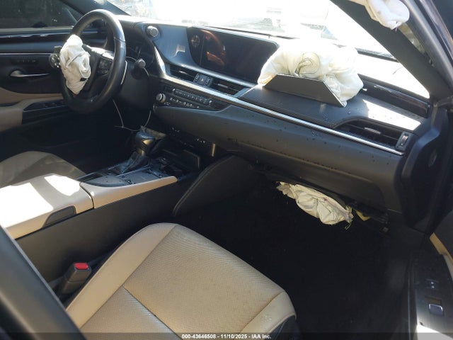 58ADZ1B12MU104835 Lexus ES 350