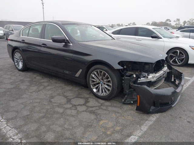 2023 BMW 530 WBA53BH00PCM96033
