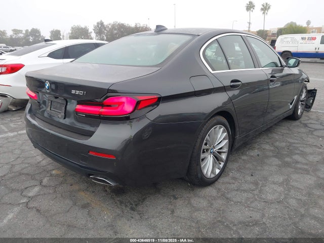 2023 BMW 530 WBA53BH00PCM96033 Photo 3