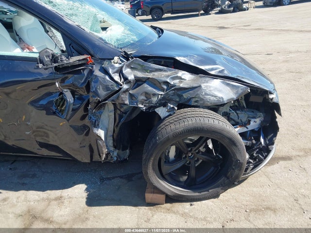 2026 TESLA MODEL Y 7SAYGDEE9TF455061 Photo 5