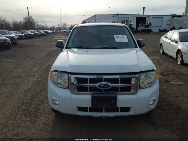 43646587 :رقم المزاد ، 1FMCU03118KC97443 vin ، 2008 Ford Escape Xlt مزاد بيع