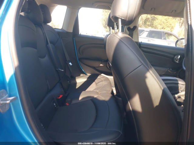 2017 MINI HARDTOP WMWXU1C36H2F78599 Photo 7